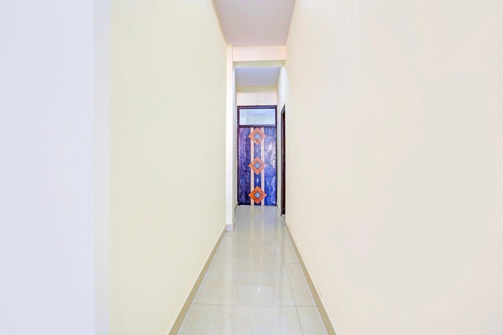 Hotel O Redbull Inn Gurgaon Exterior foto