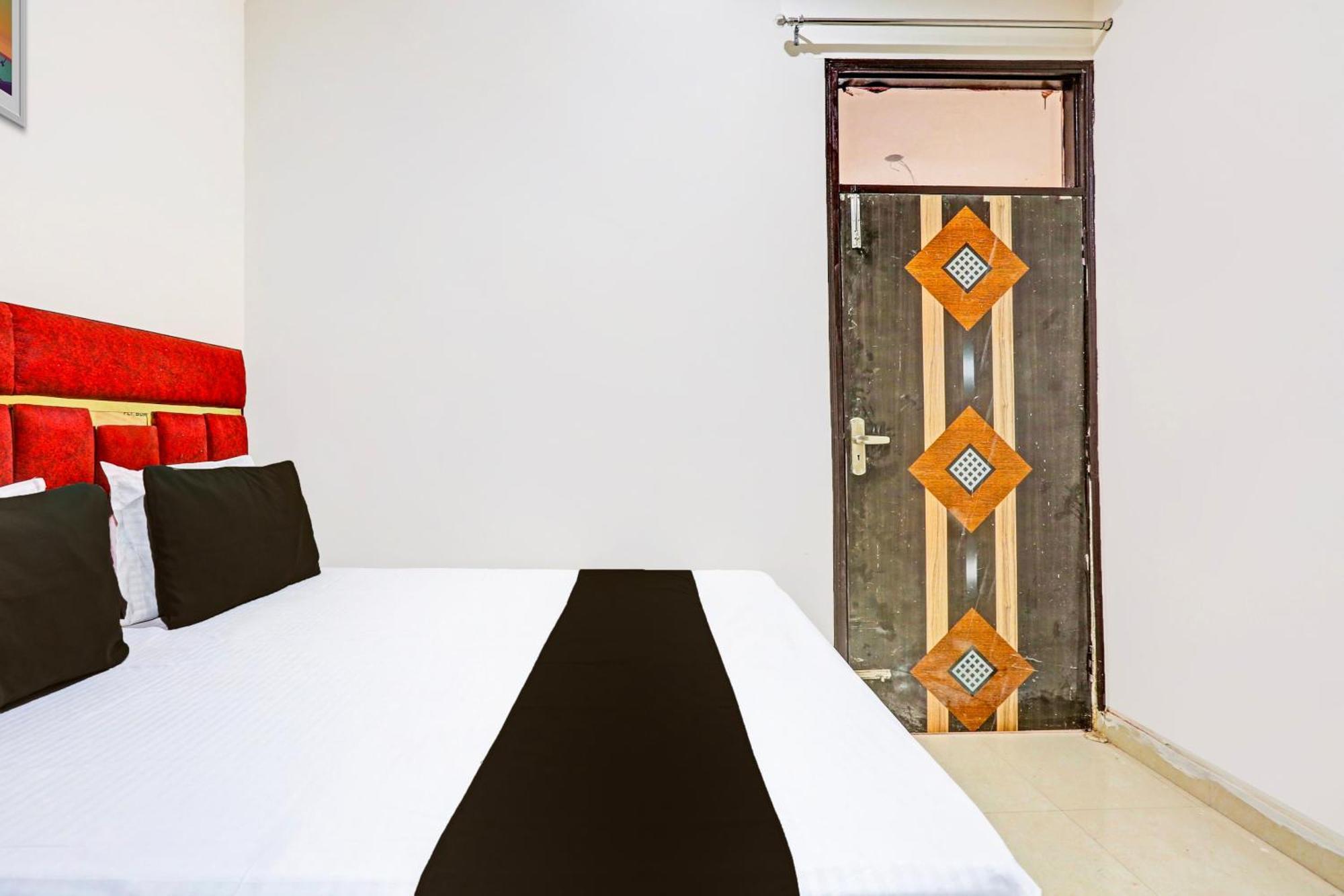 Hotel O Redbull Inn Gurgaon Exterior foto